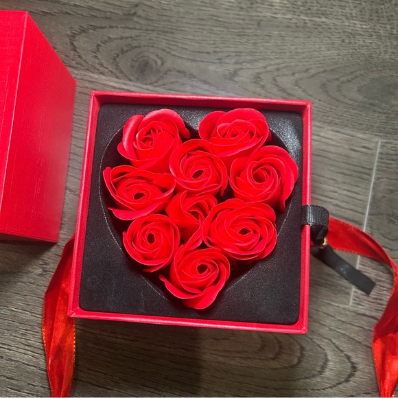 Jewelry Case - Picture 10 of 14